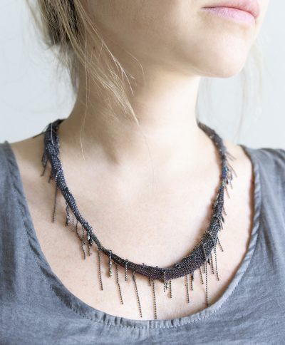 Fringes necklace